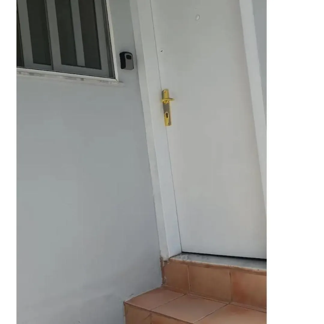 アパート Tirana 21 Apartament アルバニア
