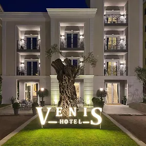 Venis Τίρανα